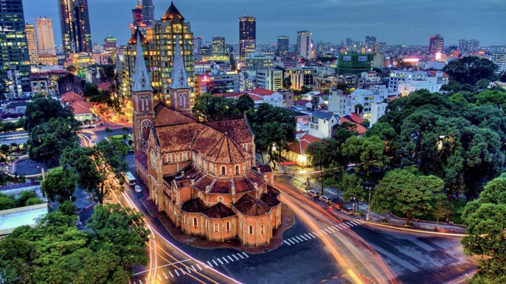 HƯỚNG DẪN VIÊN SÀI GÒN CHUYÊN NGHIỆP ĐỒNG HÀNH CÙNG DU KHÁCH MỌI HÀNH TRÌNH
